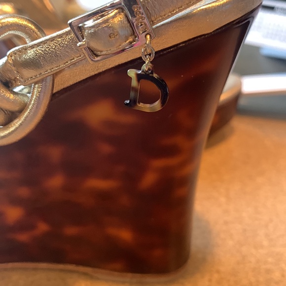 Vintage Dior gold Tortoise colored wedge firm - Picture 2 of 16